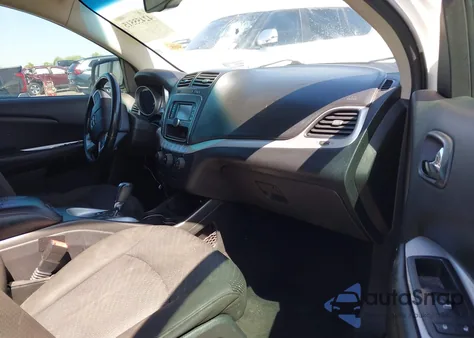 2017 Dodge Journey Sxt z USA, uszkodzony, nr VIN 3C4PDCBB6HT614262